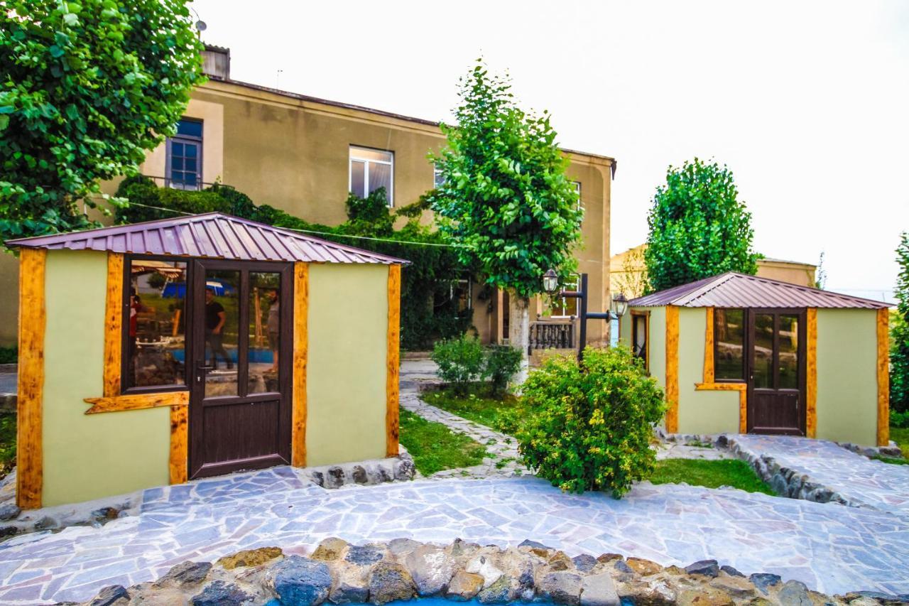 Oazis Hotel Noratus Buitenkant foto