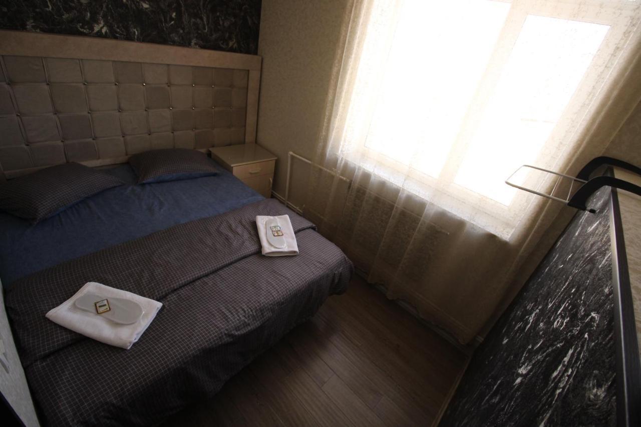 Oazis Hotel Noratus Buitenkant foto