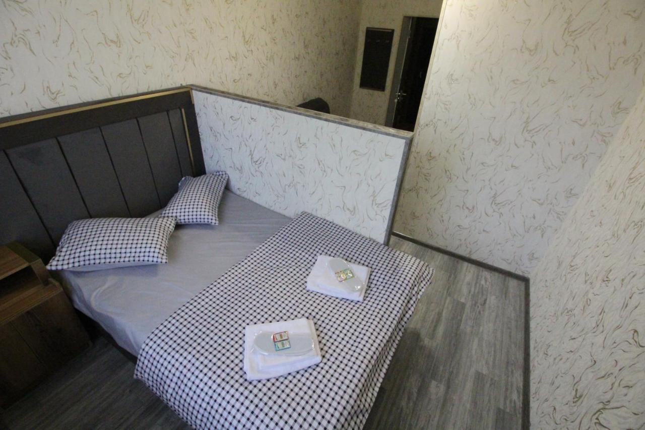 Oazis Hotel Noratus Buitenkant foto