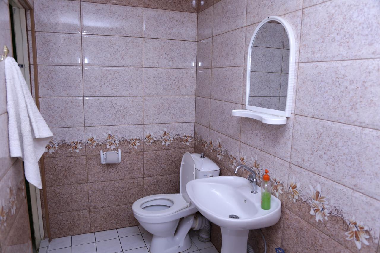 Oazis Hotel Noratus Buitenkant foto