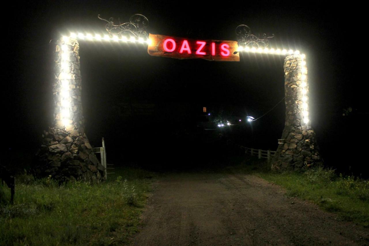 Oazis Hotel Noratus Buitenkant foto